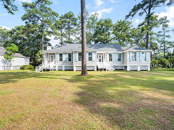 3rd image of 161 Avenue Of Oaks