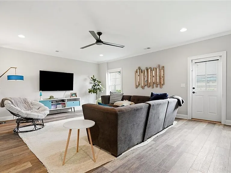1012 Summit View Ln — Photo 21
