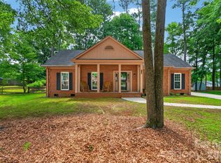 7148 Powder Mill Pl, Charlotte, NC 28277