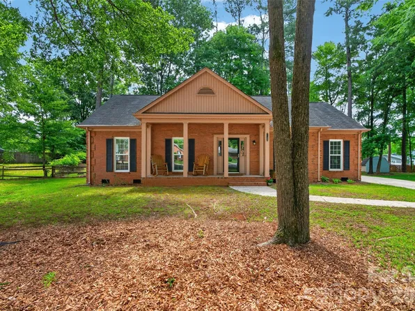 7148 Powder Mill Pl, Charlotte, NC 28277