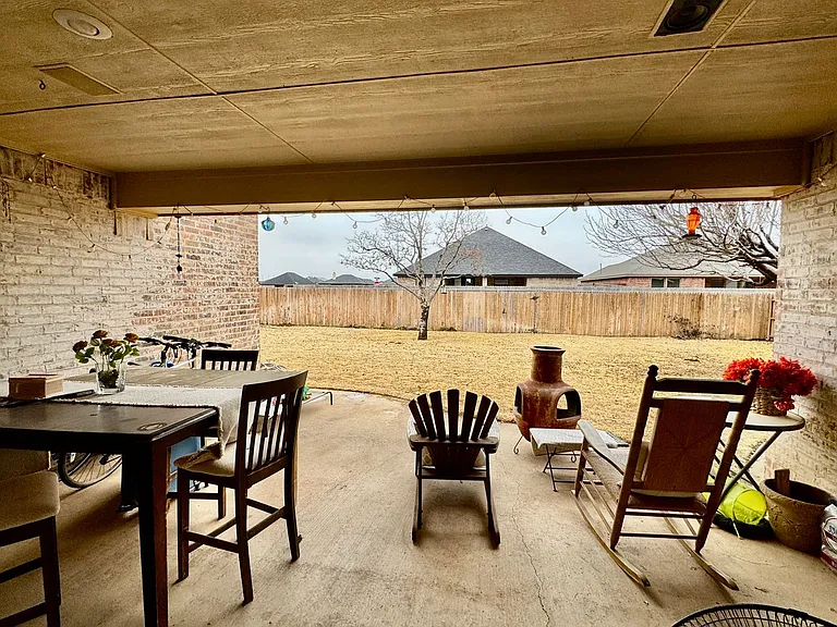 311 Longhorn St — Photo 31
