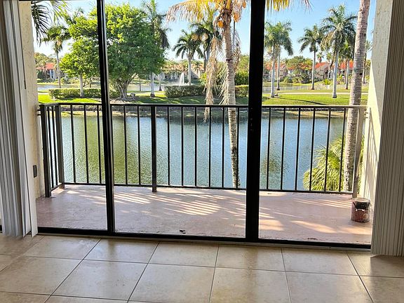 4th image of 1523 Lake Crystal Drive #F