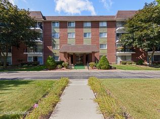 1030 S Fernandez Ave OFFICE 1-C, Arlington Heights, IL 60005