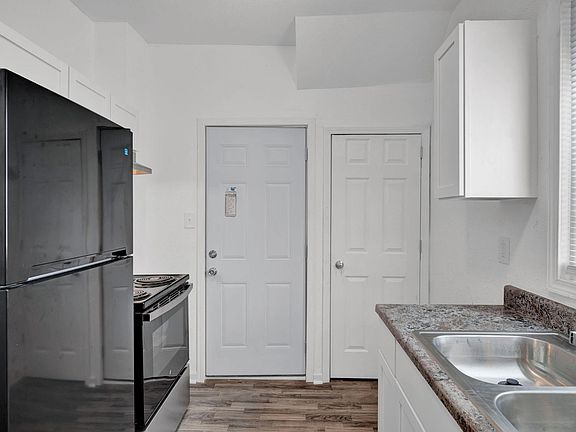 5th image of 1017 SW 16th St