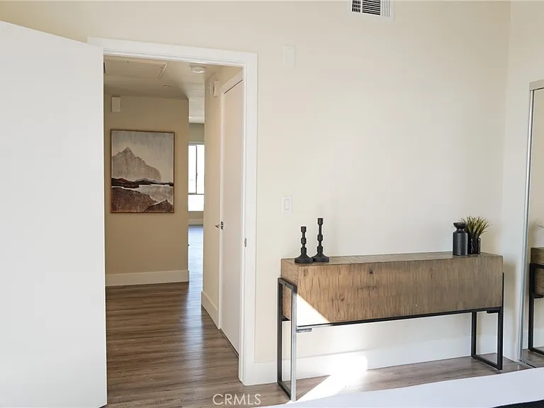 1101 S Harvard Blvd #506 — Photo 30