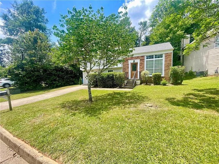 10680 Mortons Xing — Photo 5