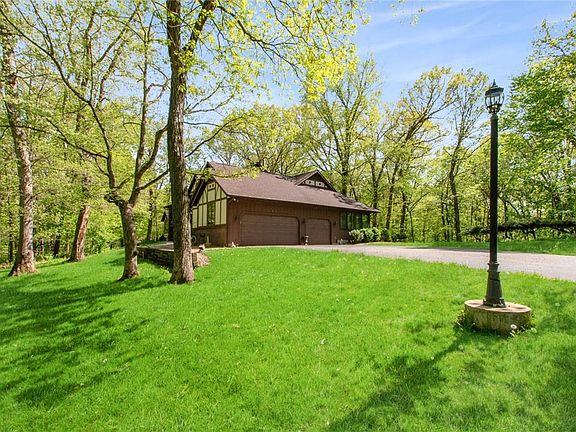 3rd image of 1525 Hickory Bluff Trl NW