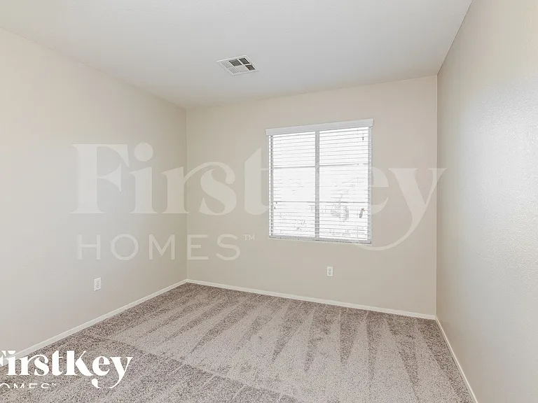 9553 Parker Springs Ct — Photo 12