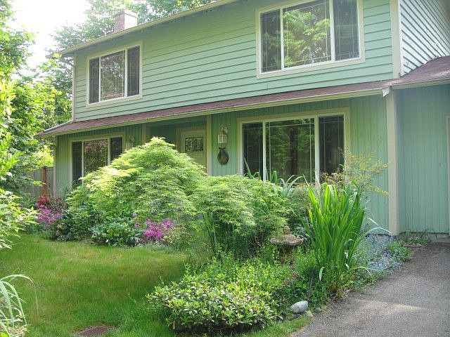 1st image of 19162 Glen Haven Ct NE