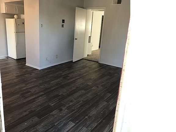 3rd image of 519 Flook St APT 4