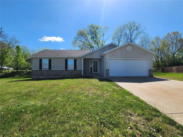 44 Parkway Dr, Troy, MO 63379