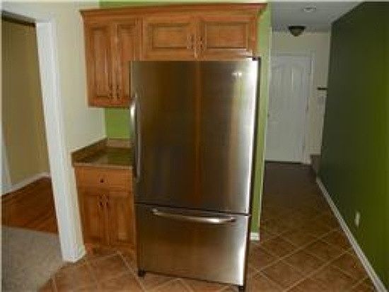 4th image of 2977 Erskine Dr