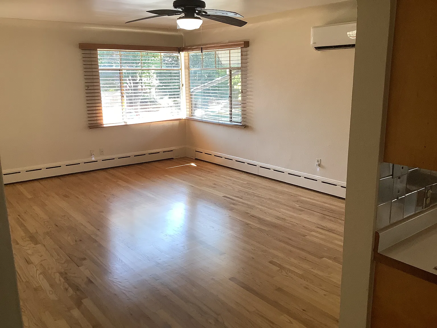 2 bed, 1380 sqft, $2,450 — Photo 3
