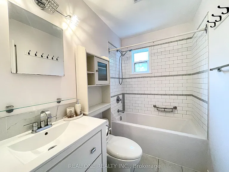 290 Westcourt Pl — Photo 19