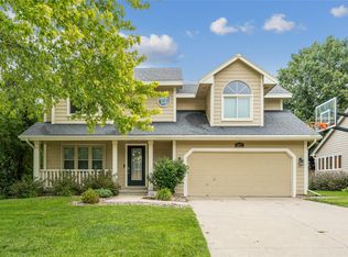 2095 NW 144th St, Clive, IA 50325