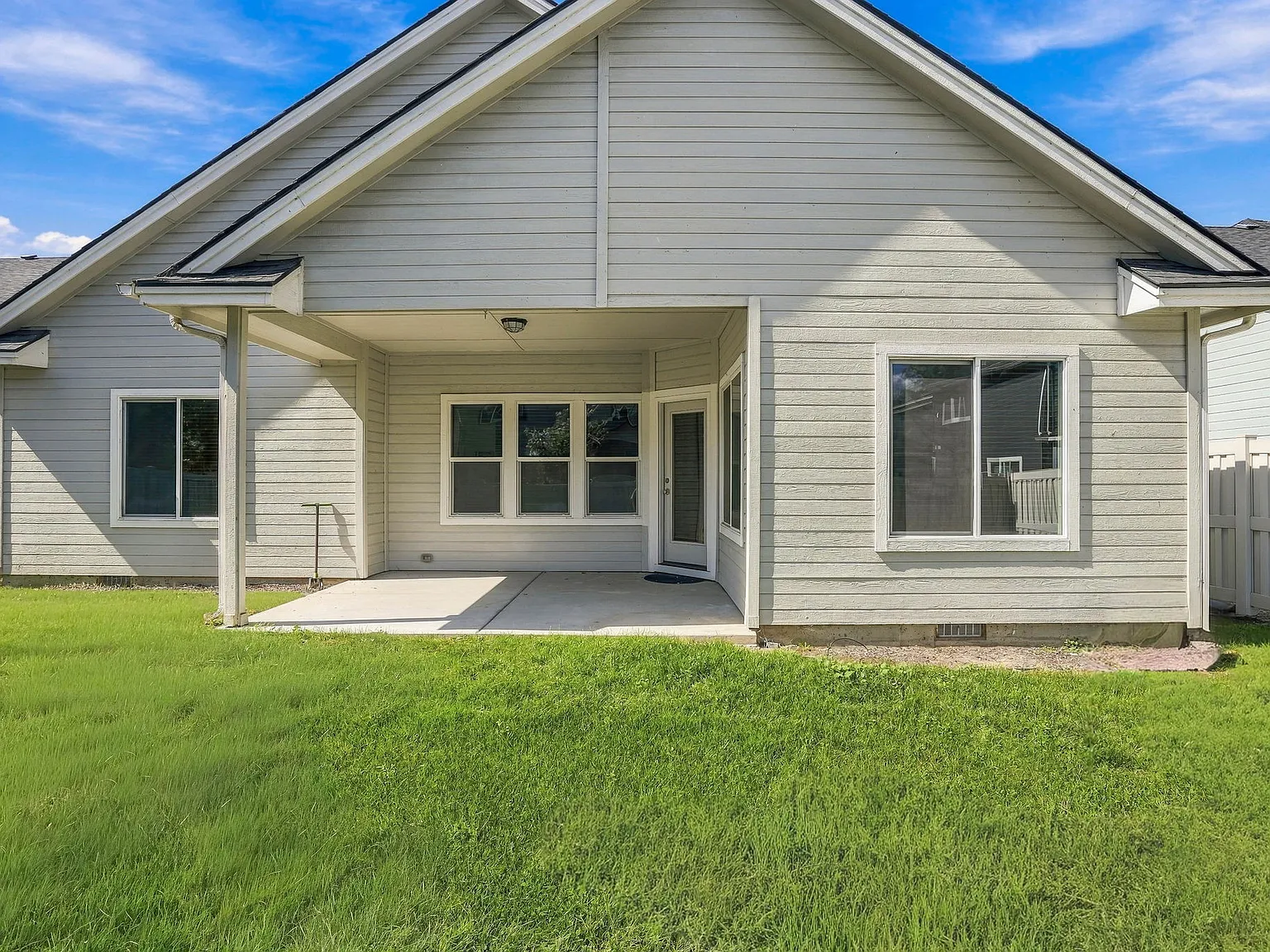 4 bed, 1615 sqft, $2,595 — Photo 4
