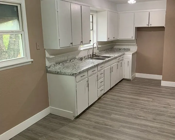 5731 N Garrison Pl — Photo 4
