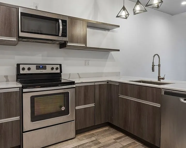 2028 E Fletcher St — Photo 10