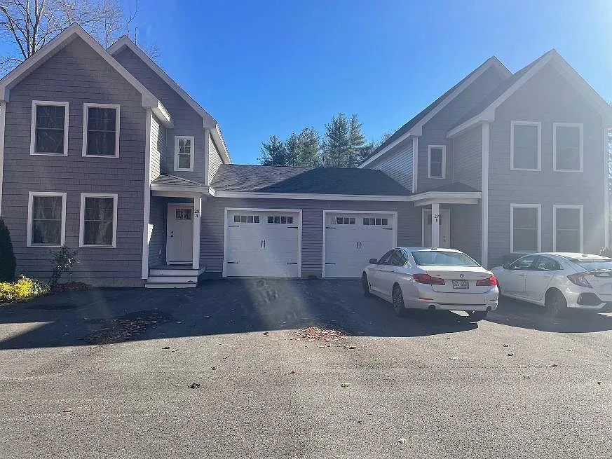 28 Campbell Dr #B