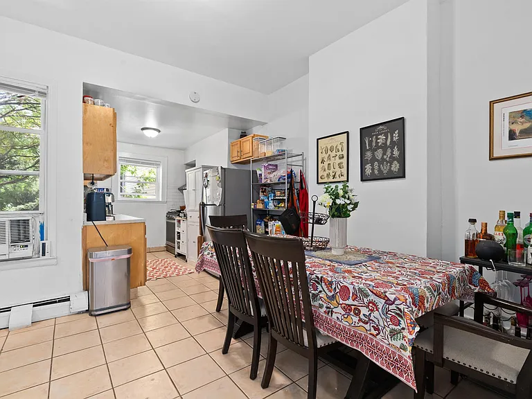 86 Griffith St #2 — Photo 6