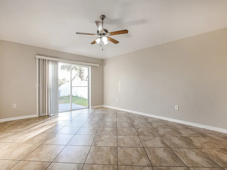 5390 Silver Thistle Ln — Photo 4