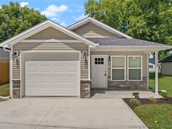 67 E Madison Street, Scottsburg, IN 47170