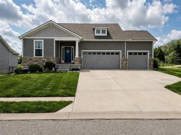 25043 W 144th St, Olathe, KS 66061