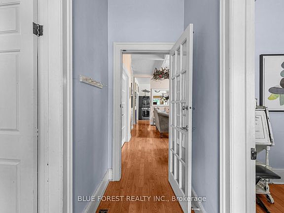 5th image of 550 Elizabeth St