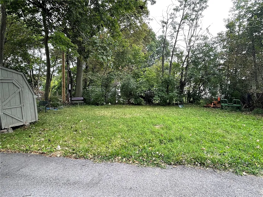 4 bed, 2.5 bath, 1848 sqft, $2,350 — Photo 3