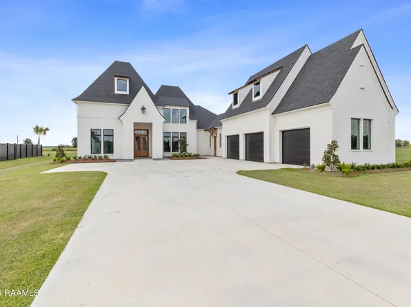 207 Cypress Bend Rd, Scott, LA 70583