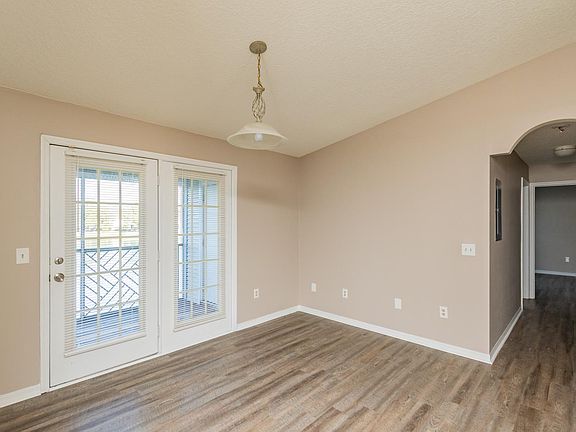 4th image of 16210 Harbour Vista Cir