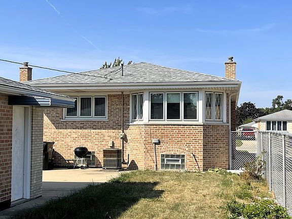 4th image of 4821 N Knight Ave