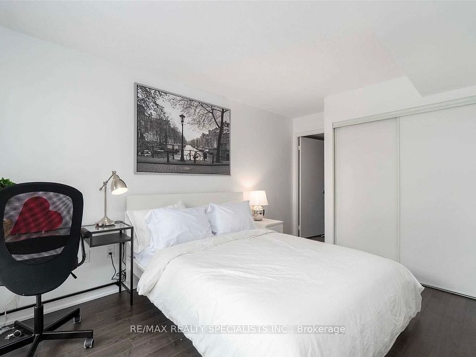 10 Capreol Ct Toronto, ON, M5V4B3 Apartments for Rent Zillow