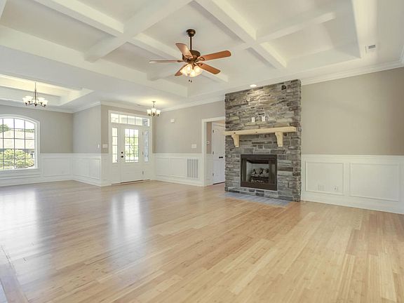 4th image of 102 Okema Pl
