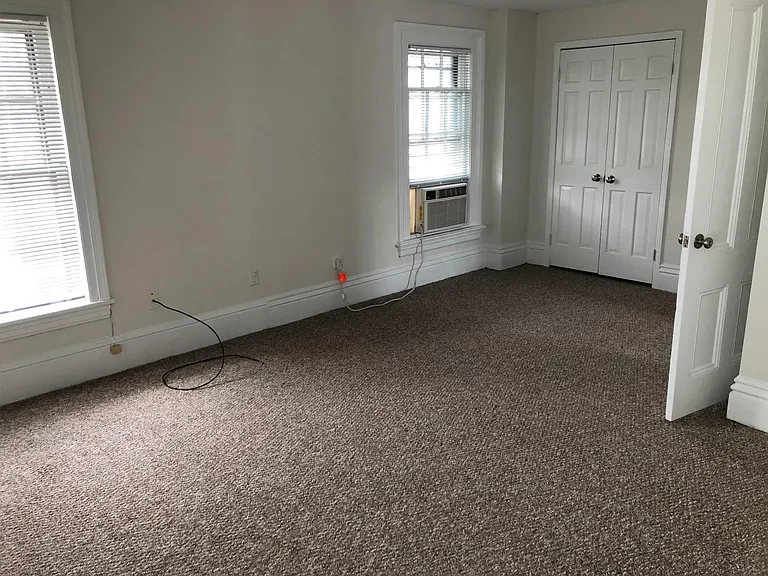 38 Windsor St — Photo 7
