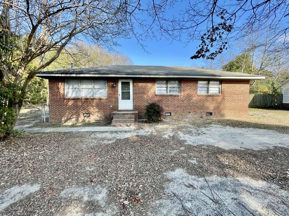 1929 Crestview Dr