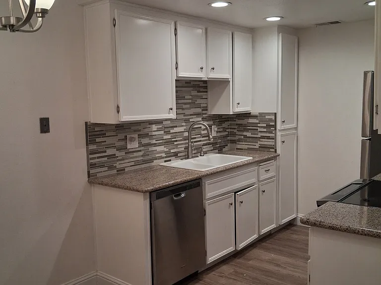 1313 Floyd Ave #112 — Photo 10