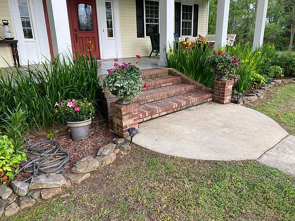 5th image of 130 Clayton Rd