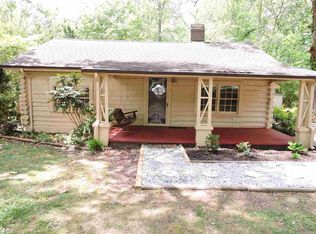 225 N Oak St, Walhalla, SC 29691