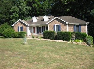 1136 Hunting Creek Ct, Clarksville, TN 37042