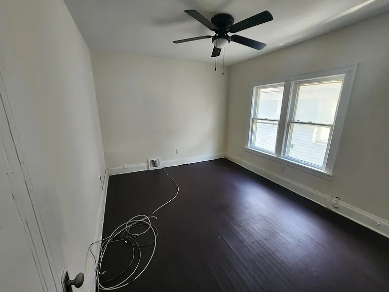 856 Linn Dr #2 — Photo 6