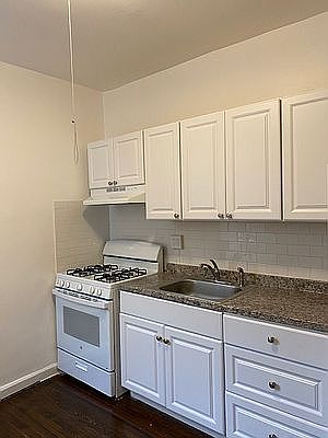 1st image of 3547 34th St APT 3