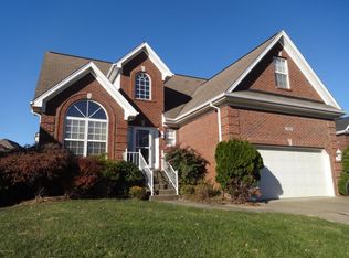 7013 Catalpa Springs Dr, Louisville, KY 40228