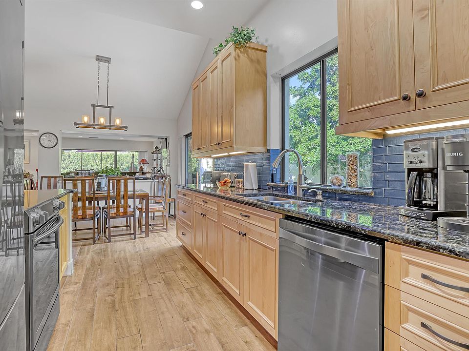 1st image of 2885 Duquesne Cir