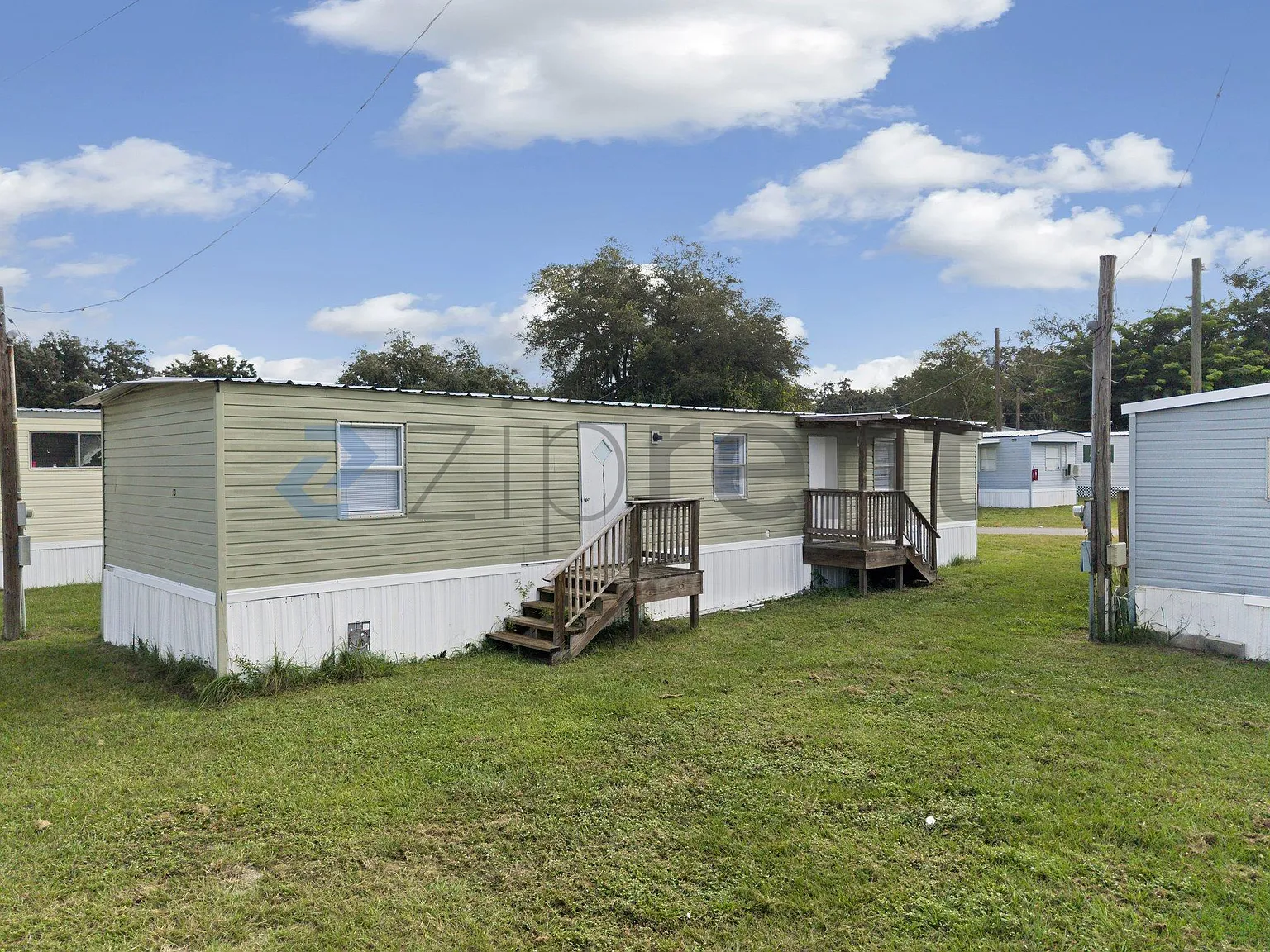 2 bed, 795 sqft, $1,300 — Photo 1