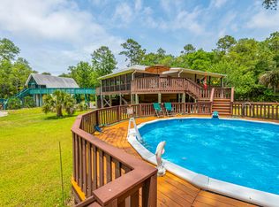 8408 Palmetto Rd, Edisto Island, SC 29438