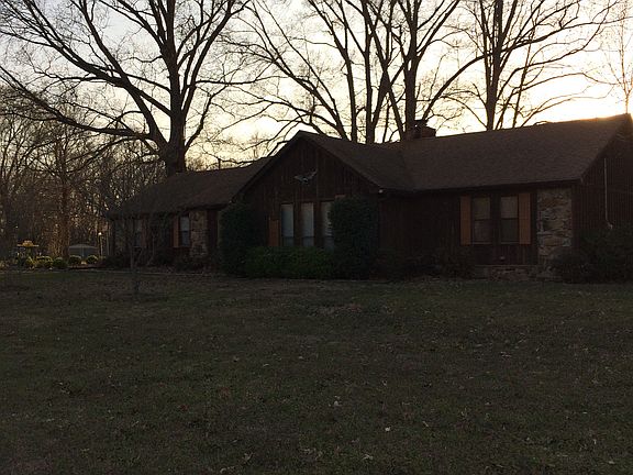 2nd image of 530 Rolling Oaks Dr