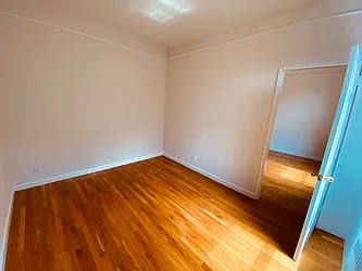 Rented by Metropolis Real Estate of Manhattan