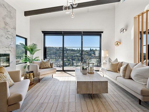 3rd image of 182 Coronado Ave