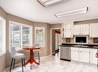 2099 Vienna Ln, Eagan, MN 55122